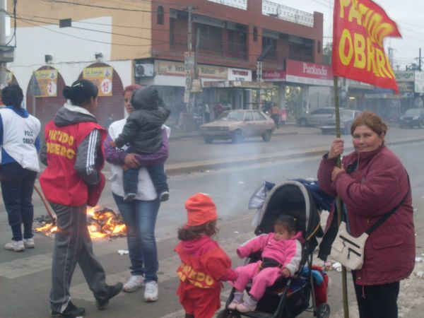 CORTE DE RUTA EN CRUCE CASTELAR, MORENO 