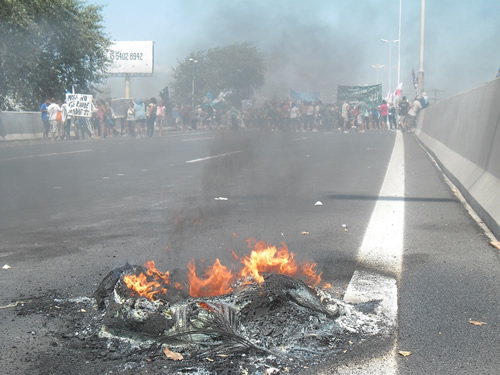 DESDE CAMBIEMOS UNA RESPUESTA