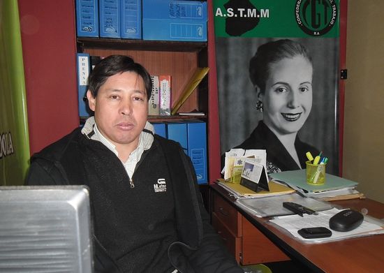 A LA ESPERA DE LOS PAGOS SALARIALES